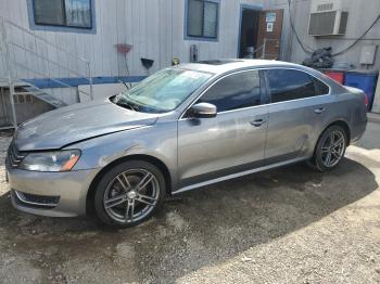  Salvage Volkswagen Passat