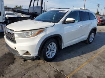  Salvage Toyota Highlander