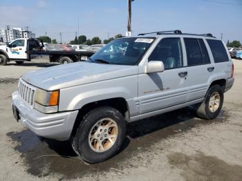  Salvage Jeep Grand Cherokee