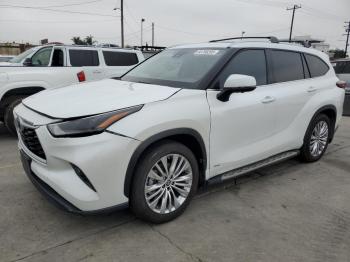  Salvage Toyota Highlander