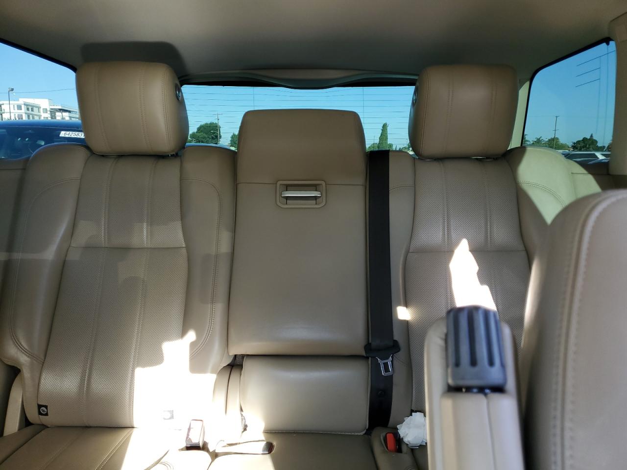 Land Rover Range Rover Supercharged Image 11