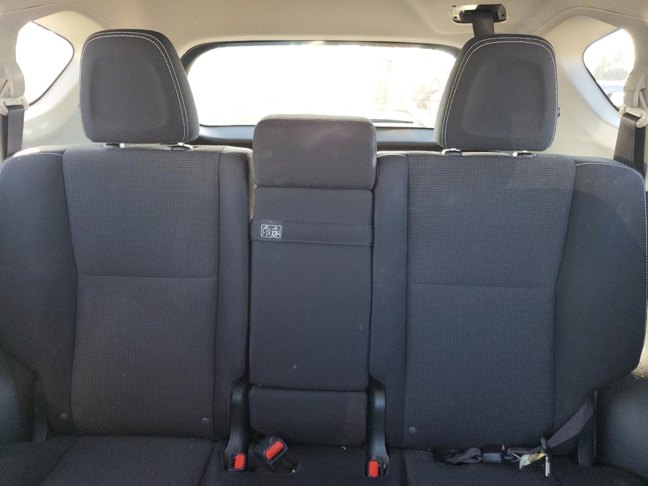 Toyota RAV4 Xle Image 3