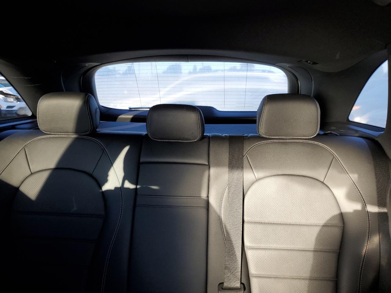 Mercedes-Benz GLC 300 4matic Image 3