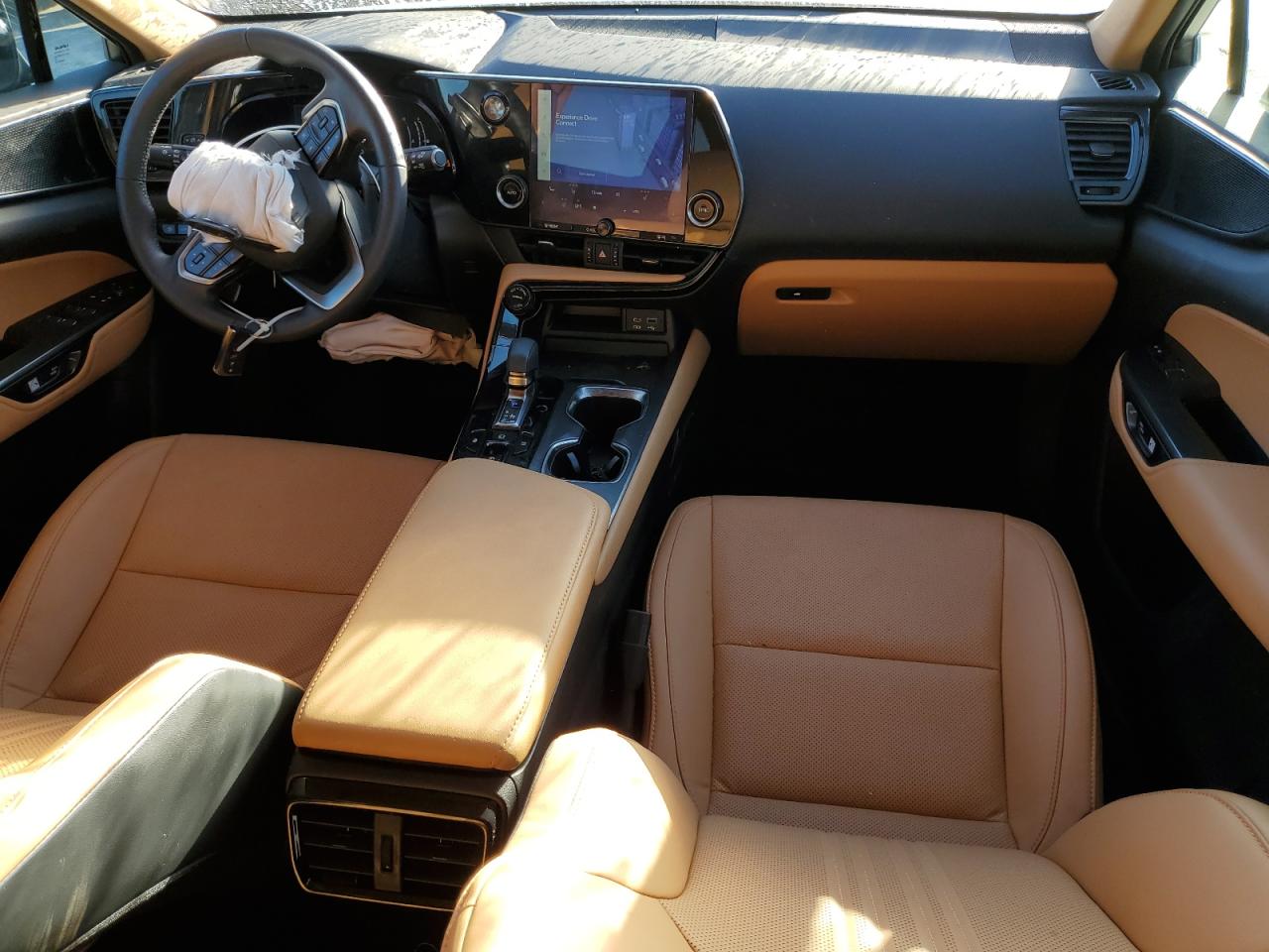 Lexus NX 250 Base Image 12