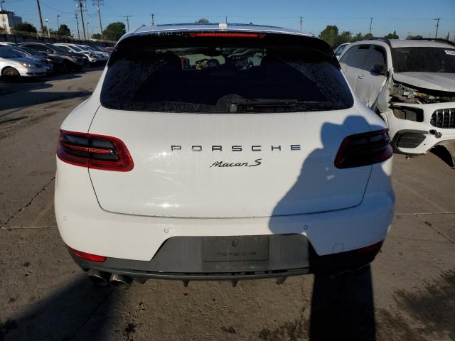 Porsche Macan S Image 12