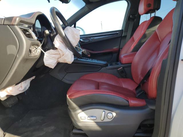 Porsche Macan S Image 7
