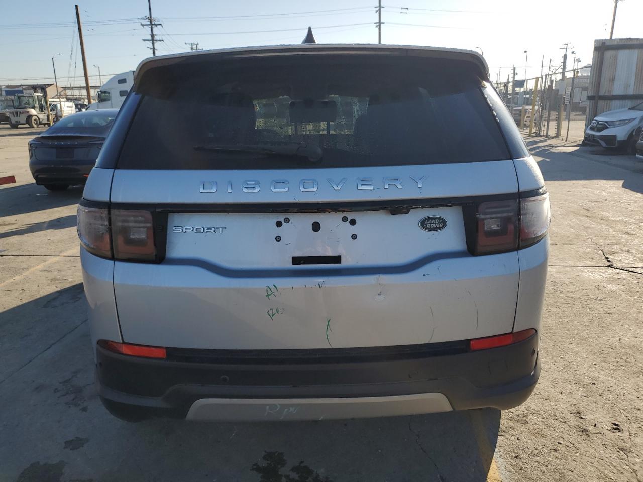 Land Rover Discovery S Image 5