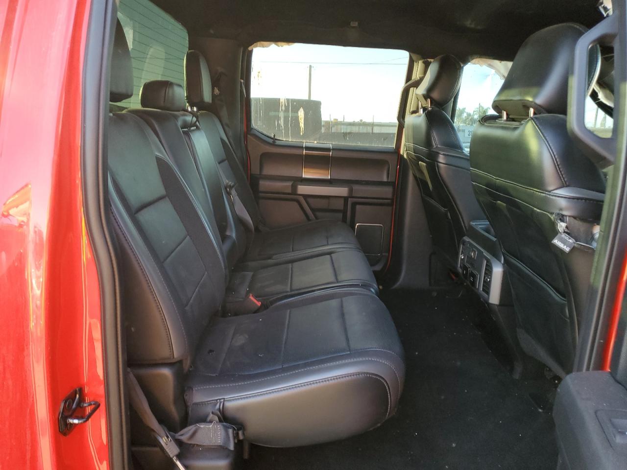 Ford F-150 Raptor Image 10