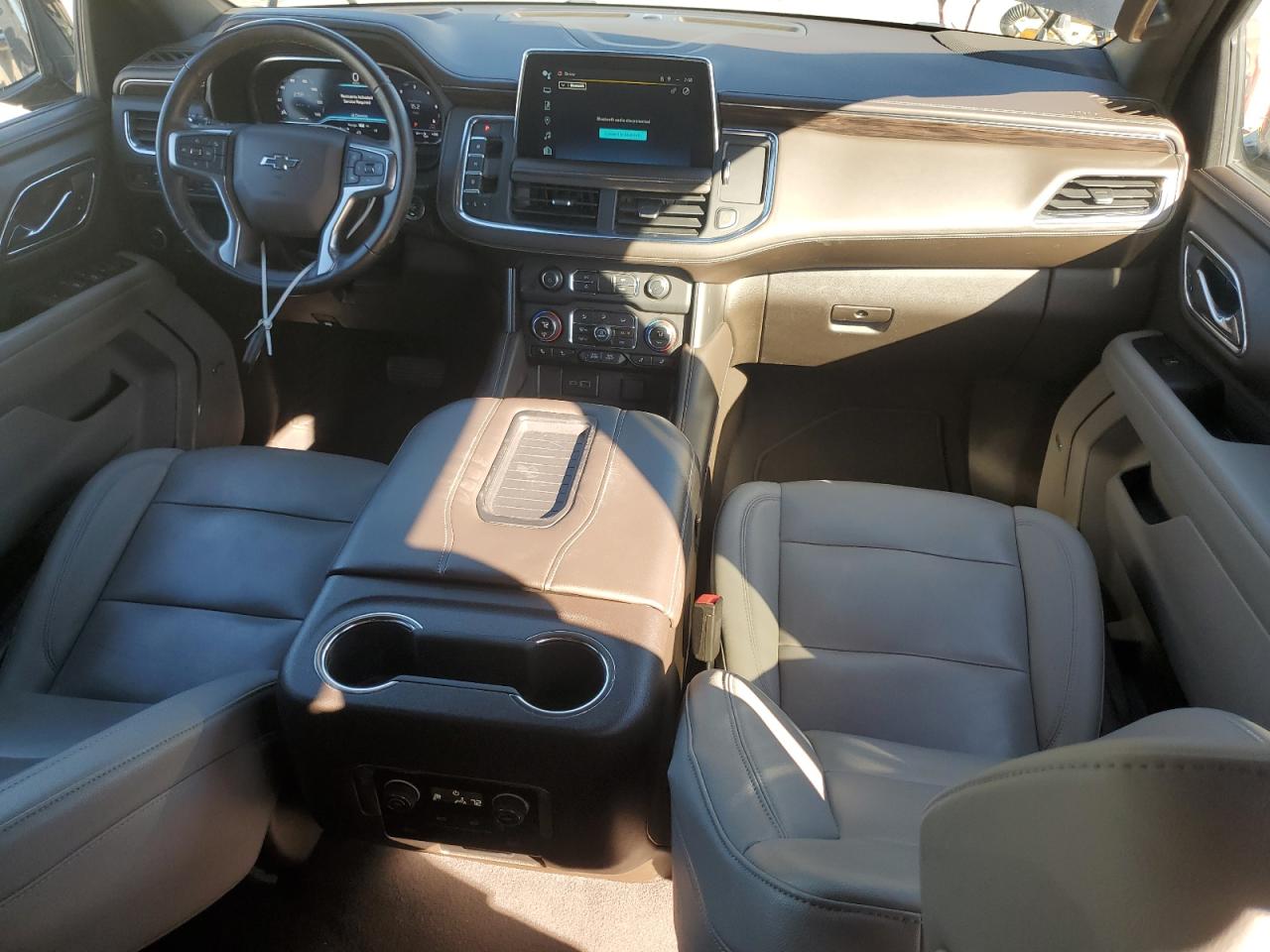 Chevrolet Suburban C1500 Lt Image 6