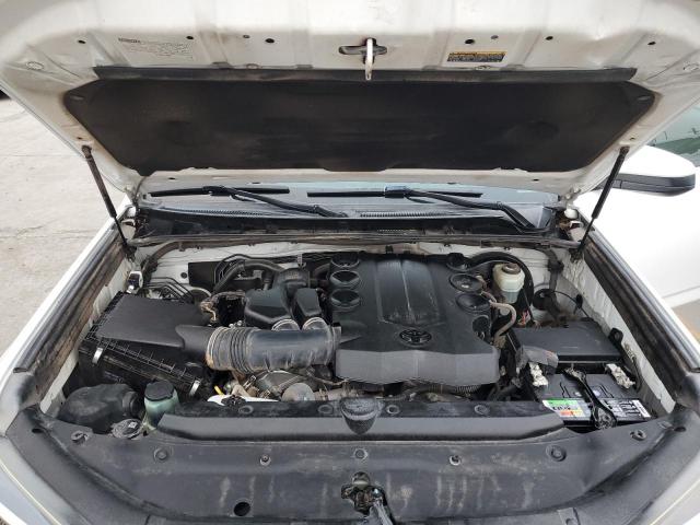 Toyota 4Runner Sr5 Image 13