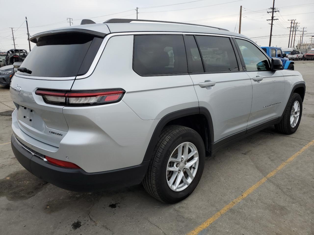 Jeep Grand Cherokee L Laredo Image 3