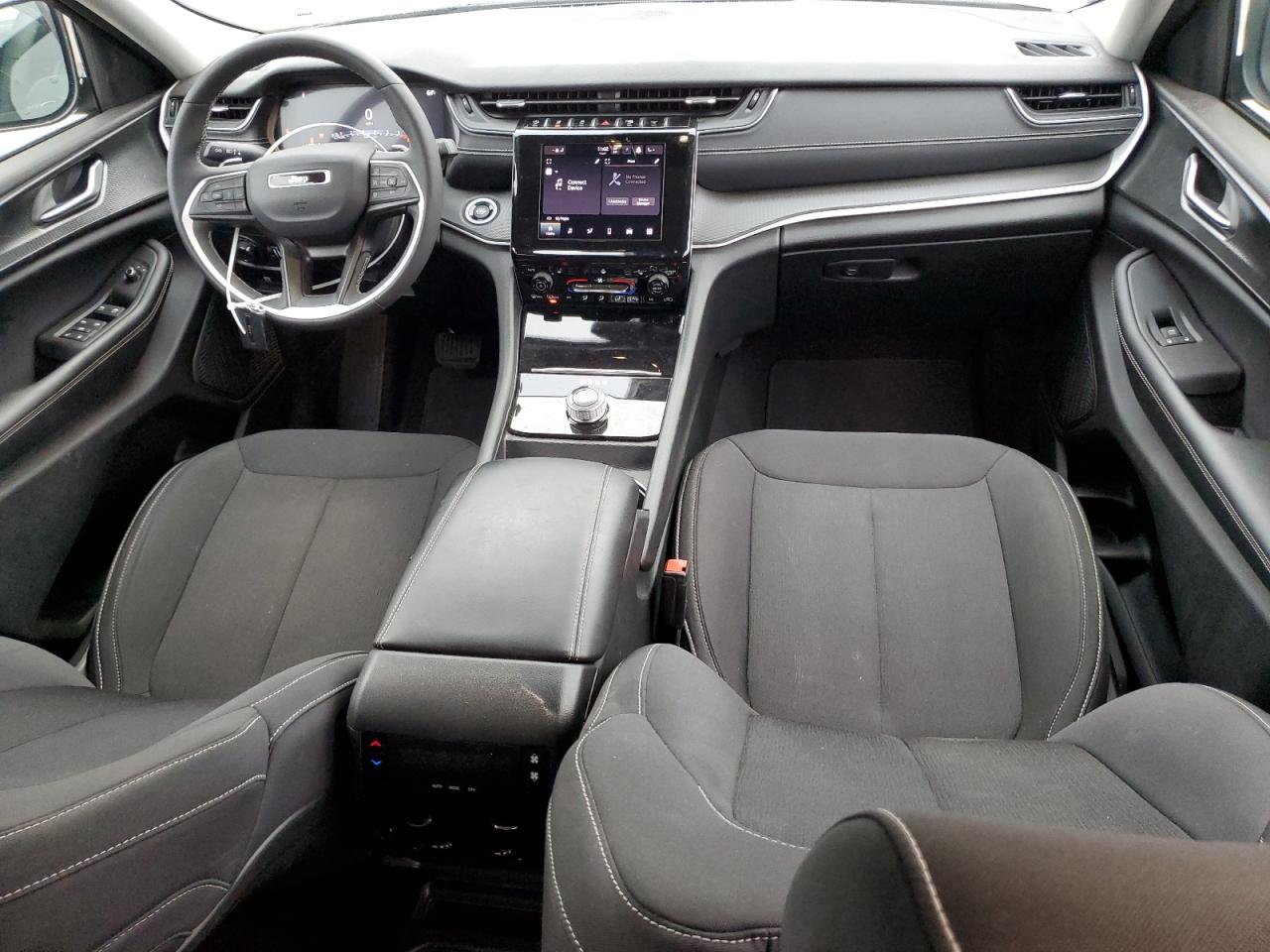 Jeep Grand Cherokee L Laredo Image 9