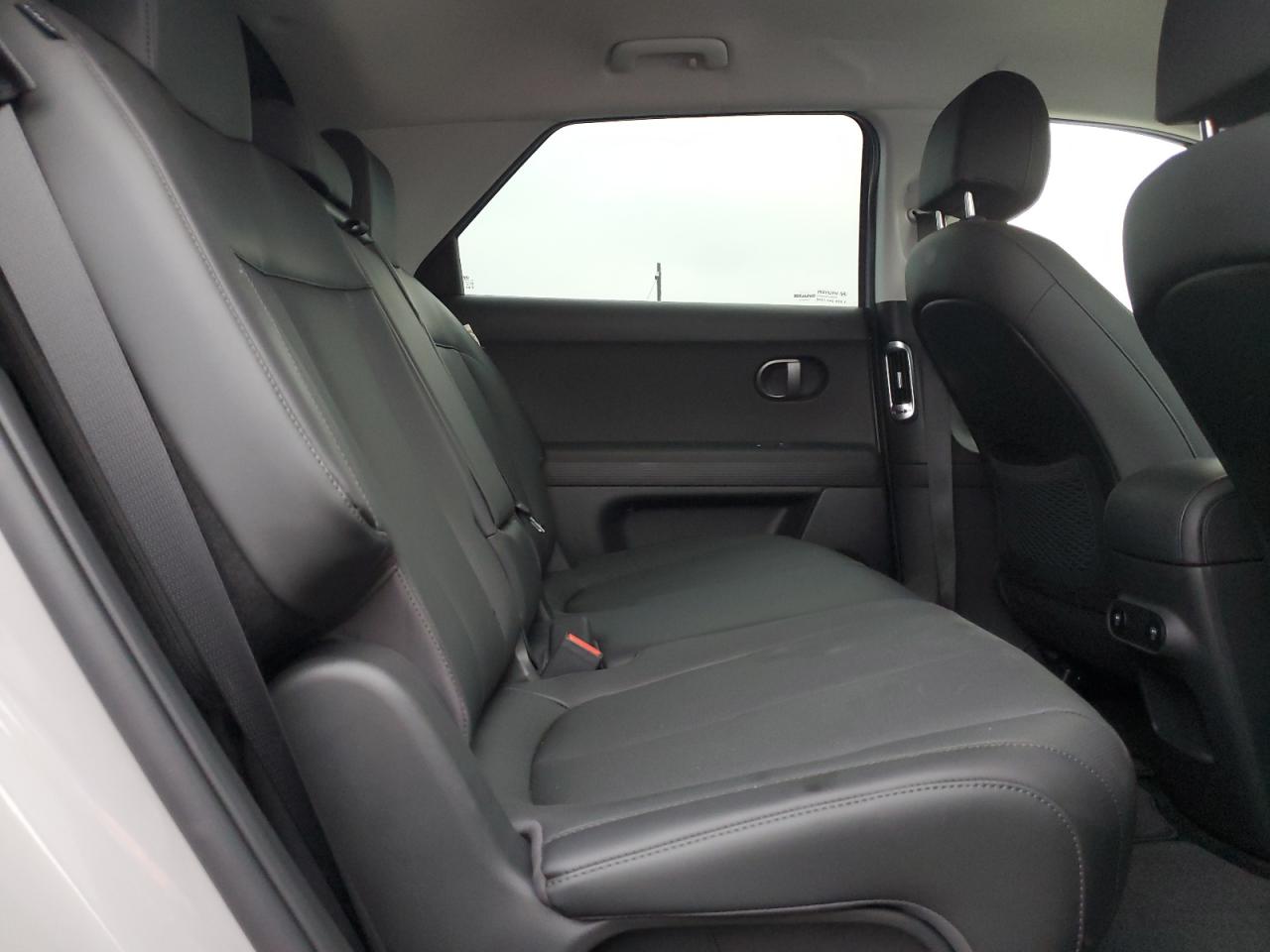 Hyundai Ioniq Sel Image 8