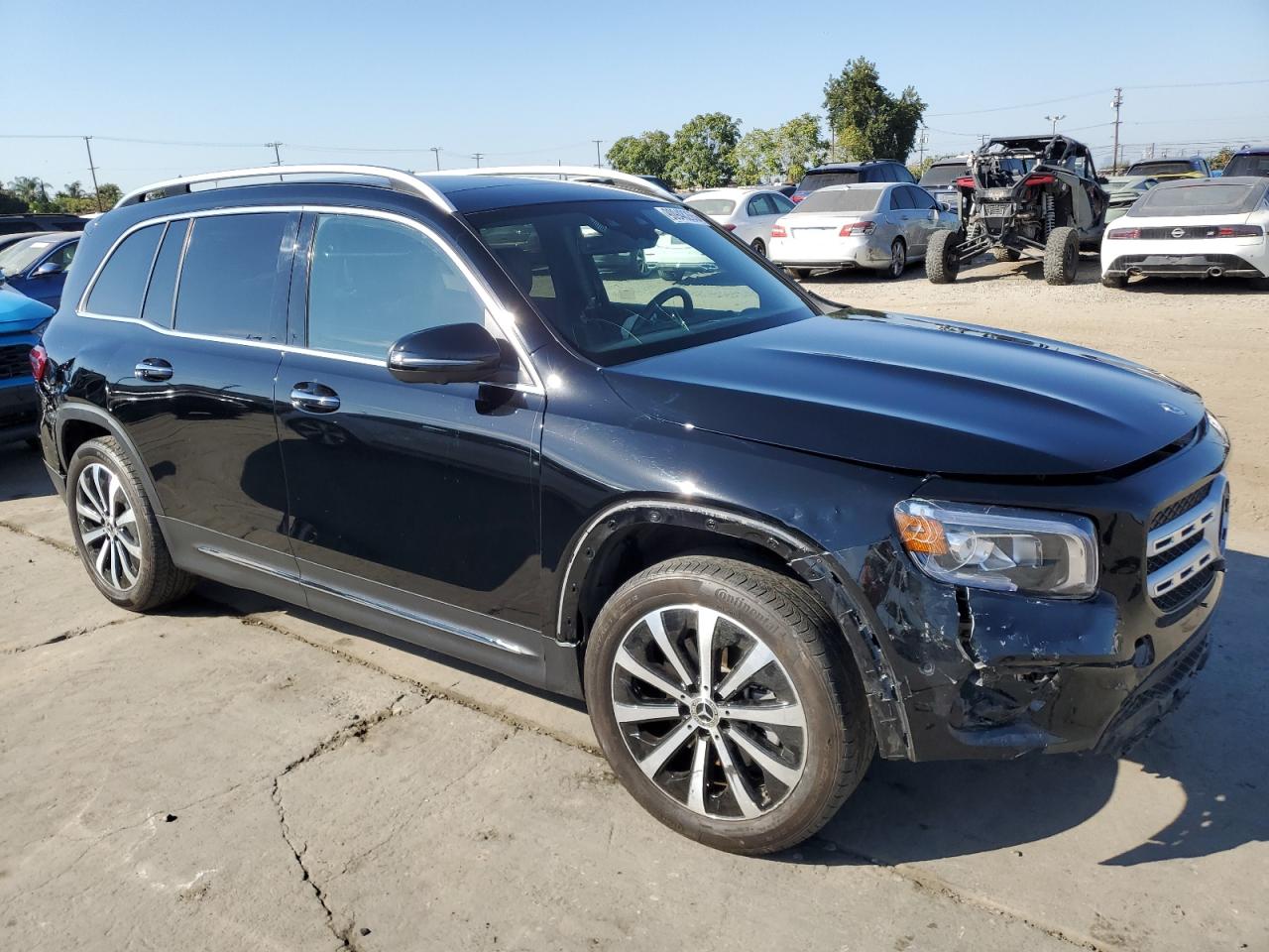 Mercedes-Benz GLB 250 Image 3