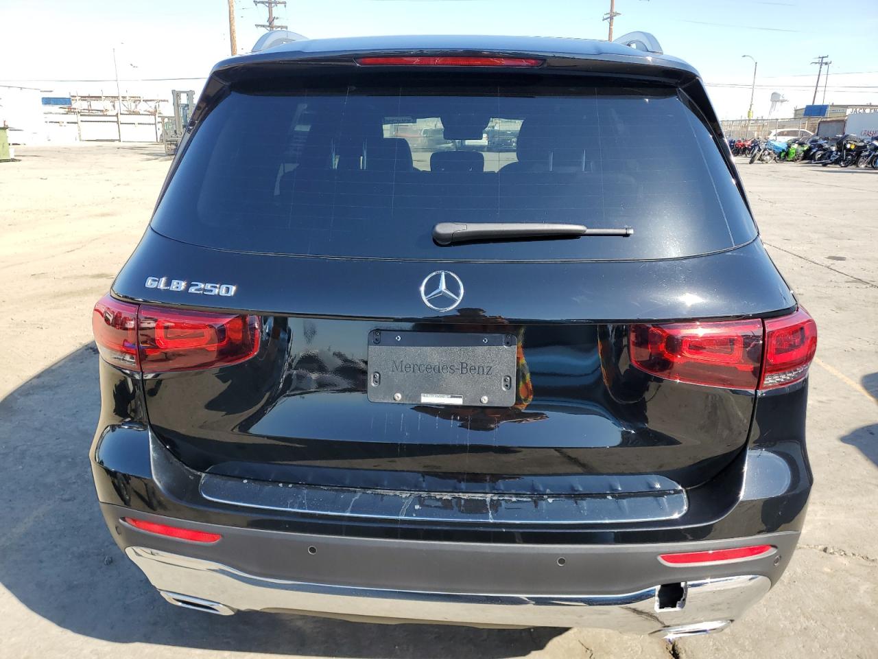 Mercedes-Benz GLB 250 Image 13