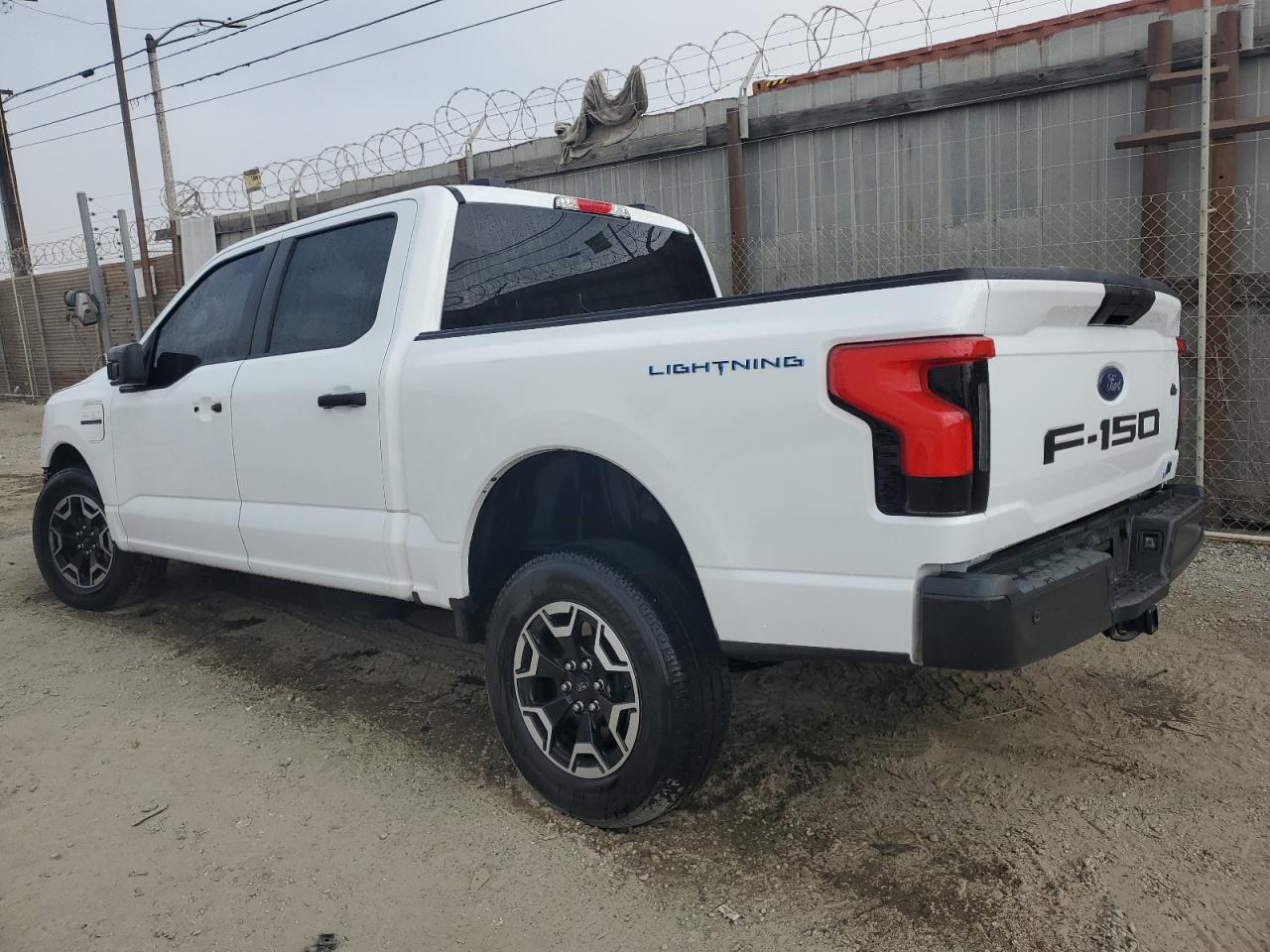 Ford F-150 Lightning Pro Image 13