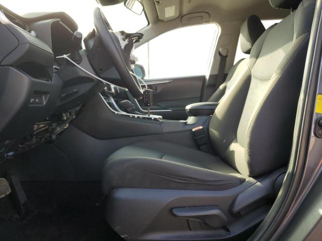 Toyota RAV4 Le Image 9