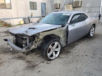  Salvage Dodge Challenger