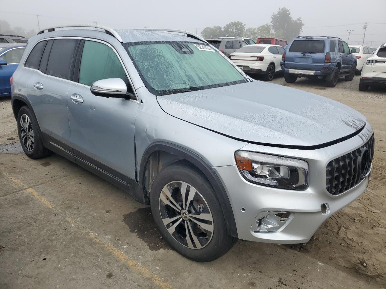 Mercedes-Benz GLB 250 Image 4