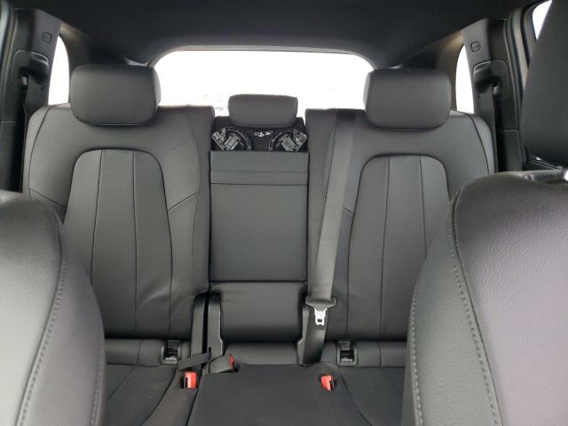 Mercedes-Benz GLB 250 Image 9