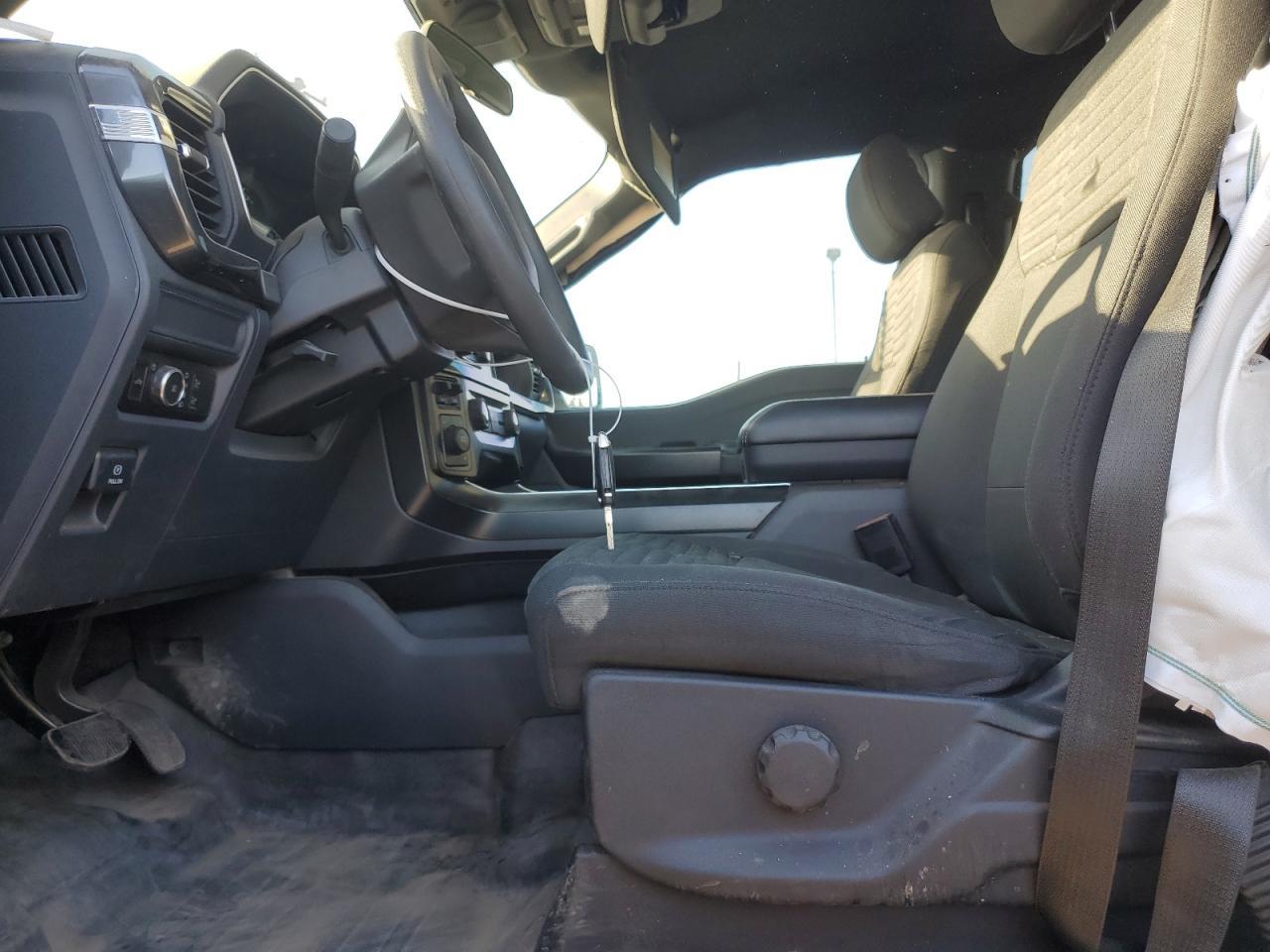 Ford F-150 Supercrew Image 5