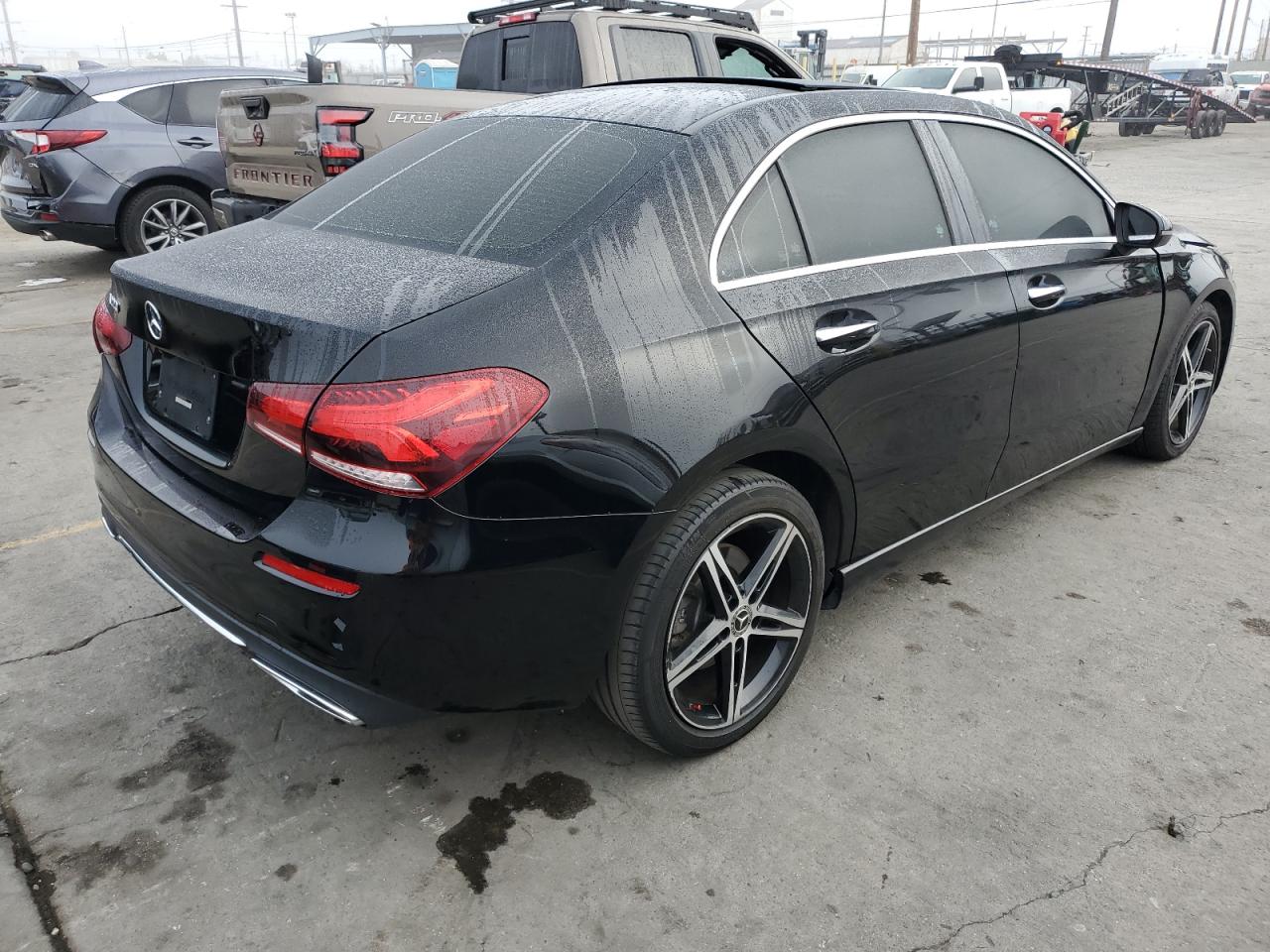 Mercedes-Benz A-Class 220 Image 2