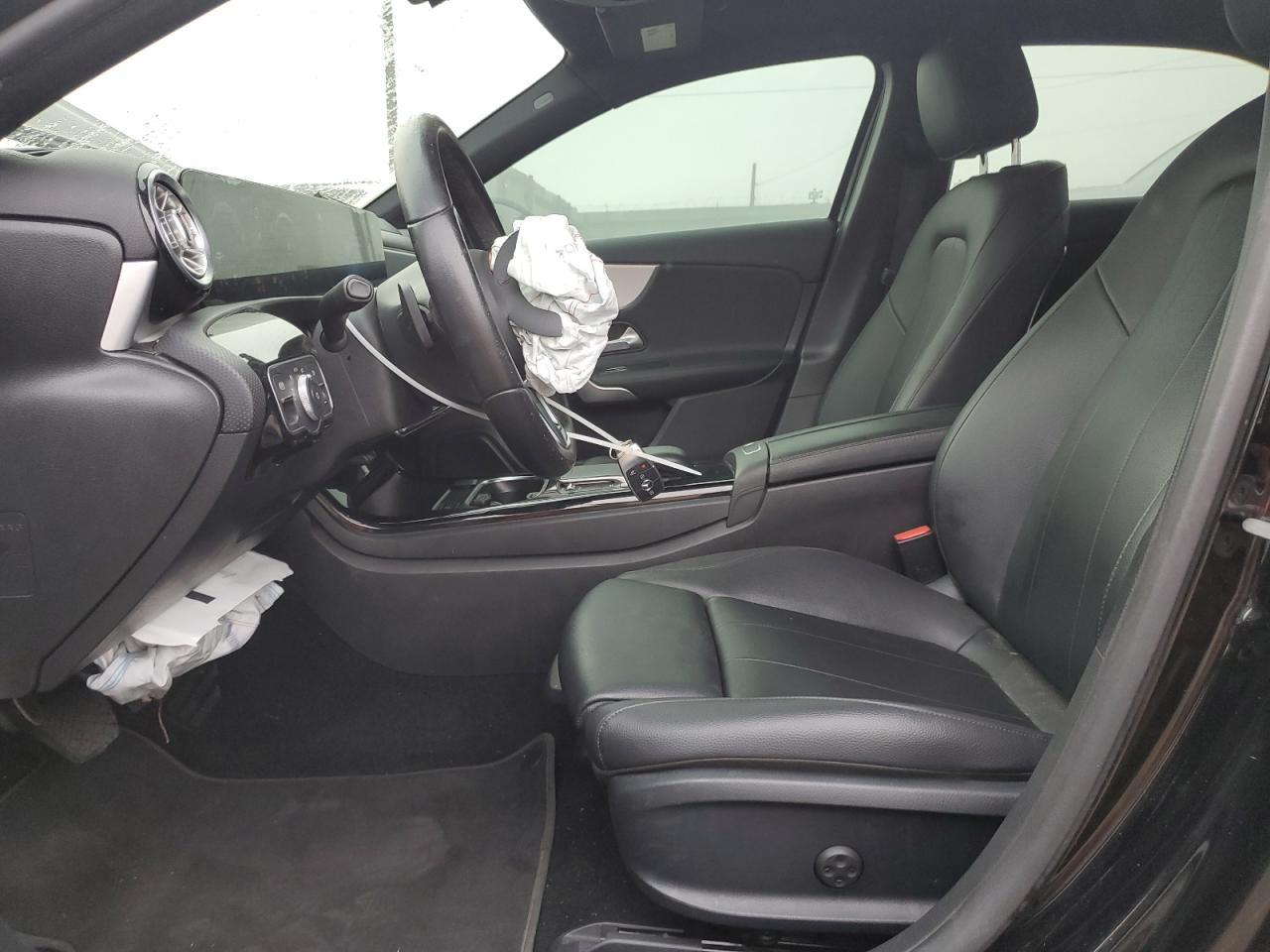 Mercedes-Benz A-Class 220 Image 7