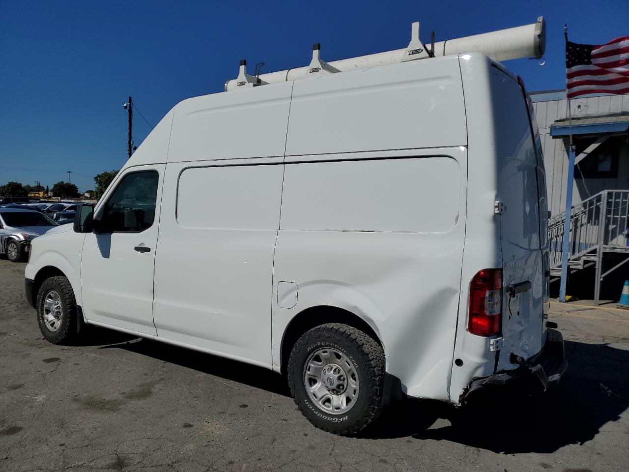 Nissan Nv 2500 S Image 3