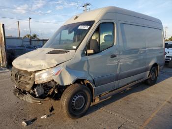  Salvage Mercedes-Benz Sprinter