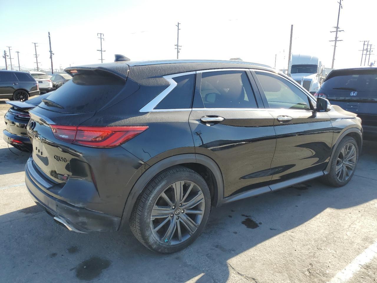 INFINITI Qx Pure Image 3