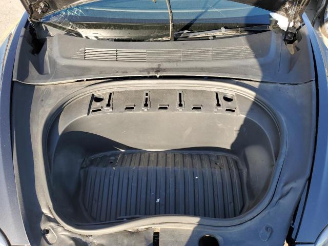 Tesla Model 3 Image 11