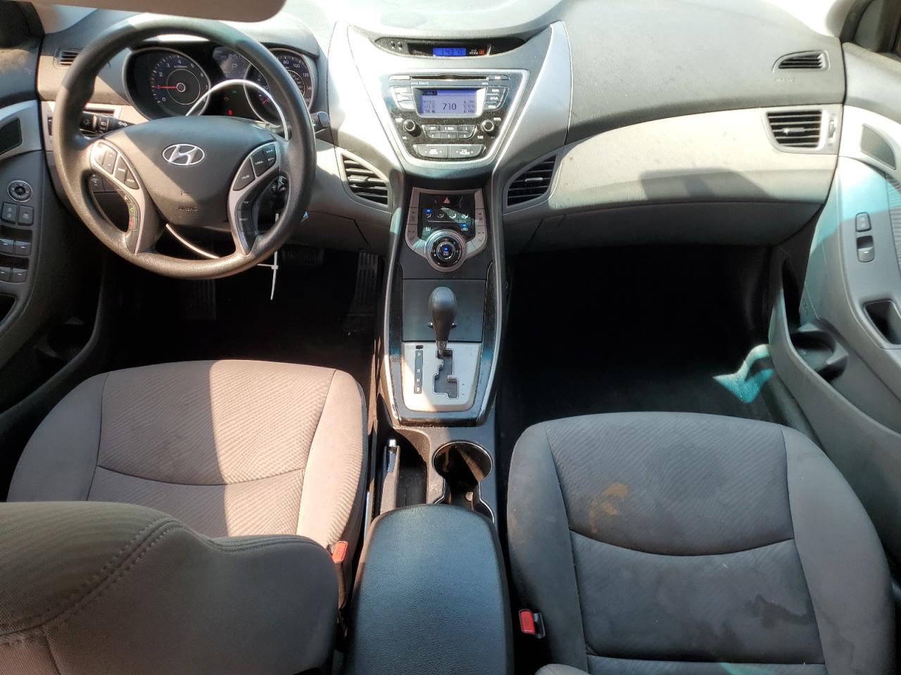 Hyundai ELANTRA Gls Image 2