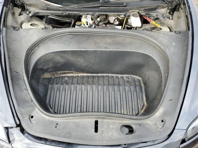 Tesla Model 3 Image 11