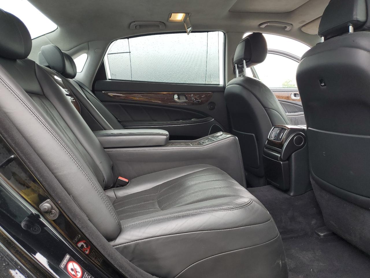 Hyundai Equus Signature Image 10