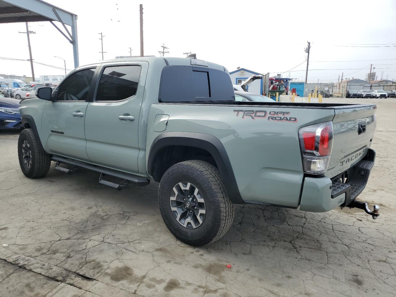 Toyota Tacoma Double Cab Image 2