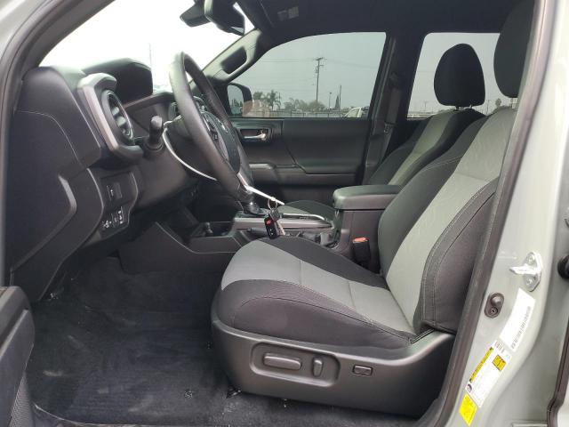 Toyota Tacoma Double Cab Image 8