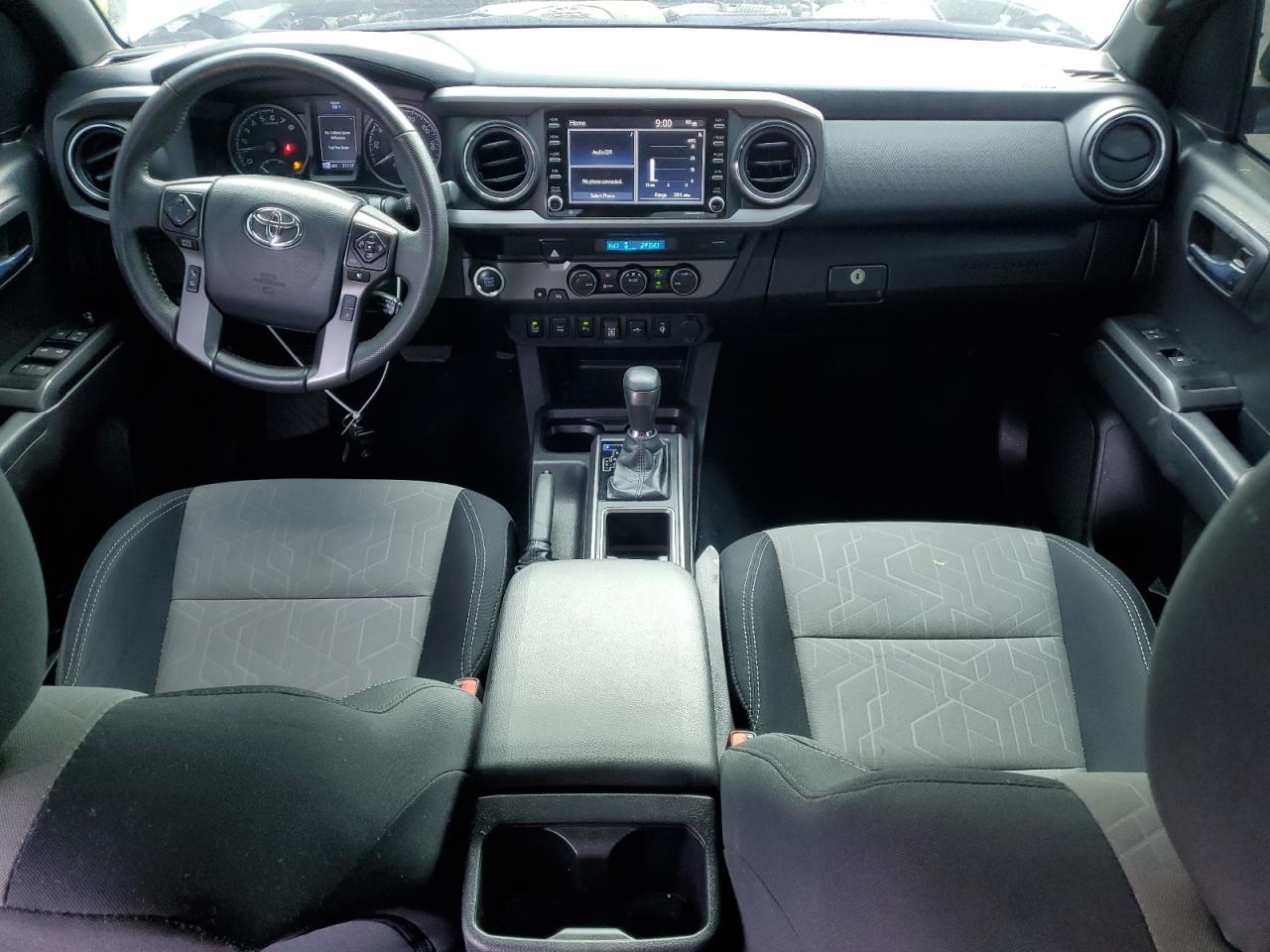 Toyota Tacoma Double Cab Image 7