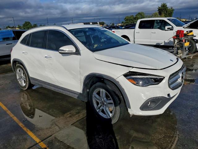 Mercedes-Benz GLA 250 Image 5