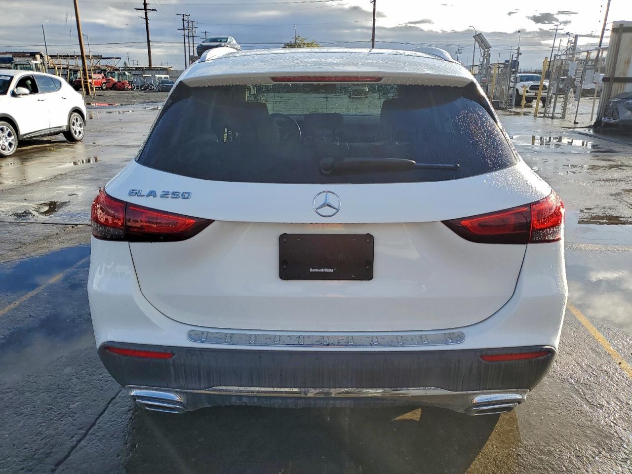 Mercedes-Benz GLA 250 Image 9