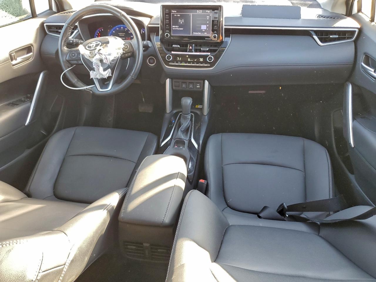 Toyota Corolla Xle Image 8