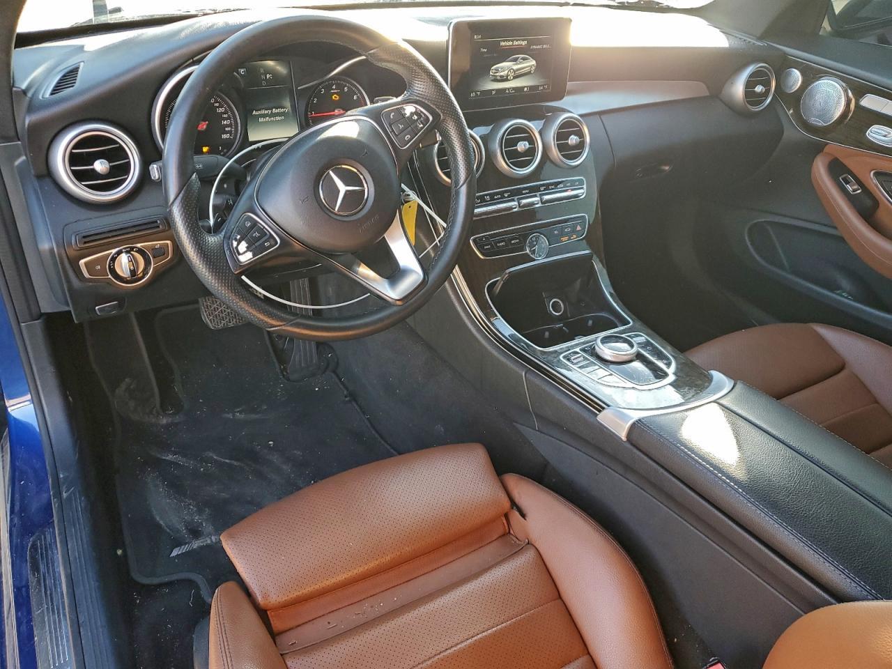 Mercedes-Benz C-Class 300 Image 9