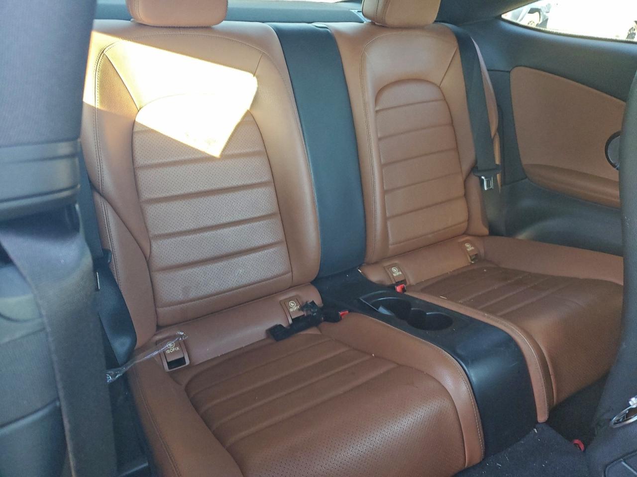 Mercedes-Benz C-Class 300 Image 7