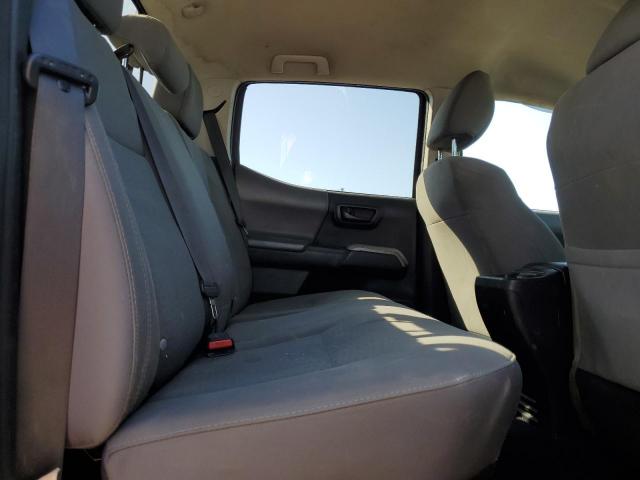 Toyota Tacoma Double Cab Image 8