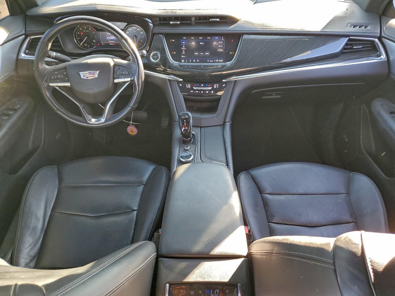 Cadillac XT6 Premium Luxury Image 12