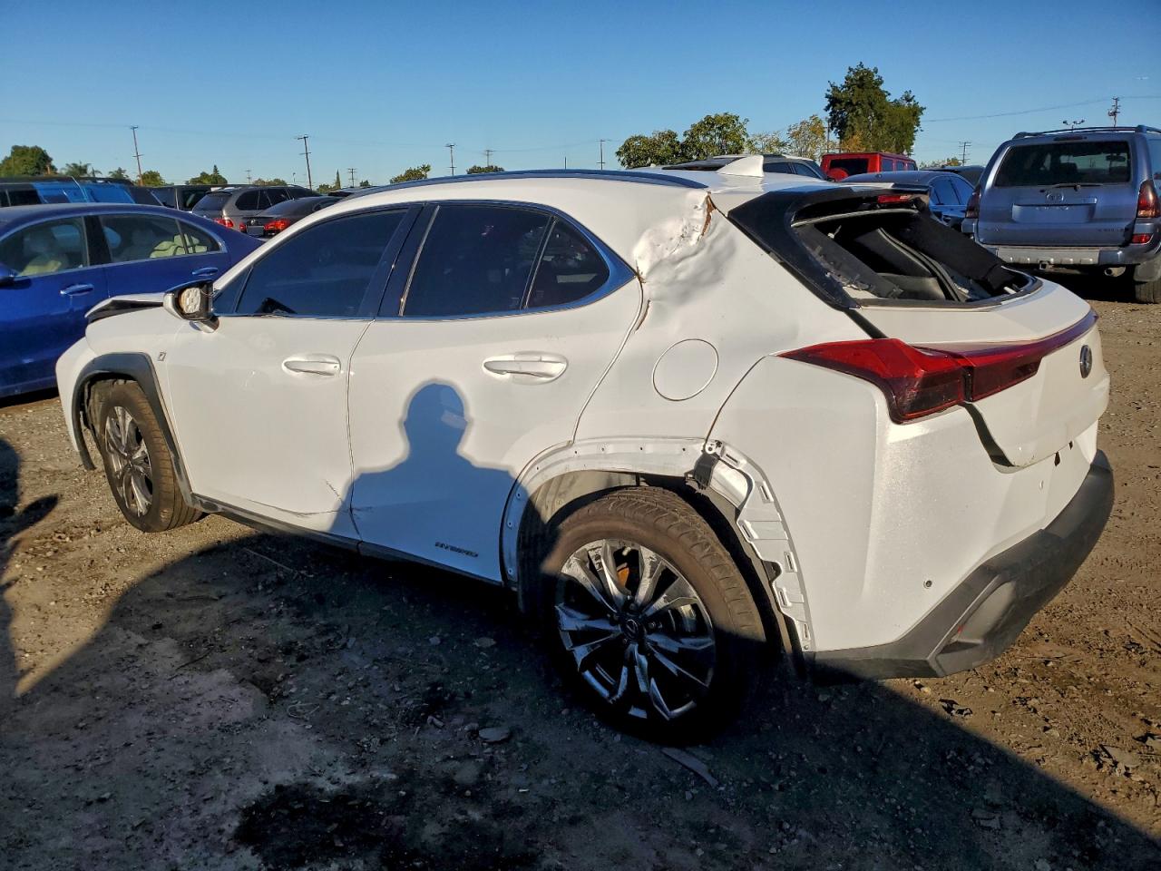 Lexus Ux 250h Image 2