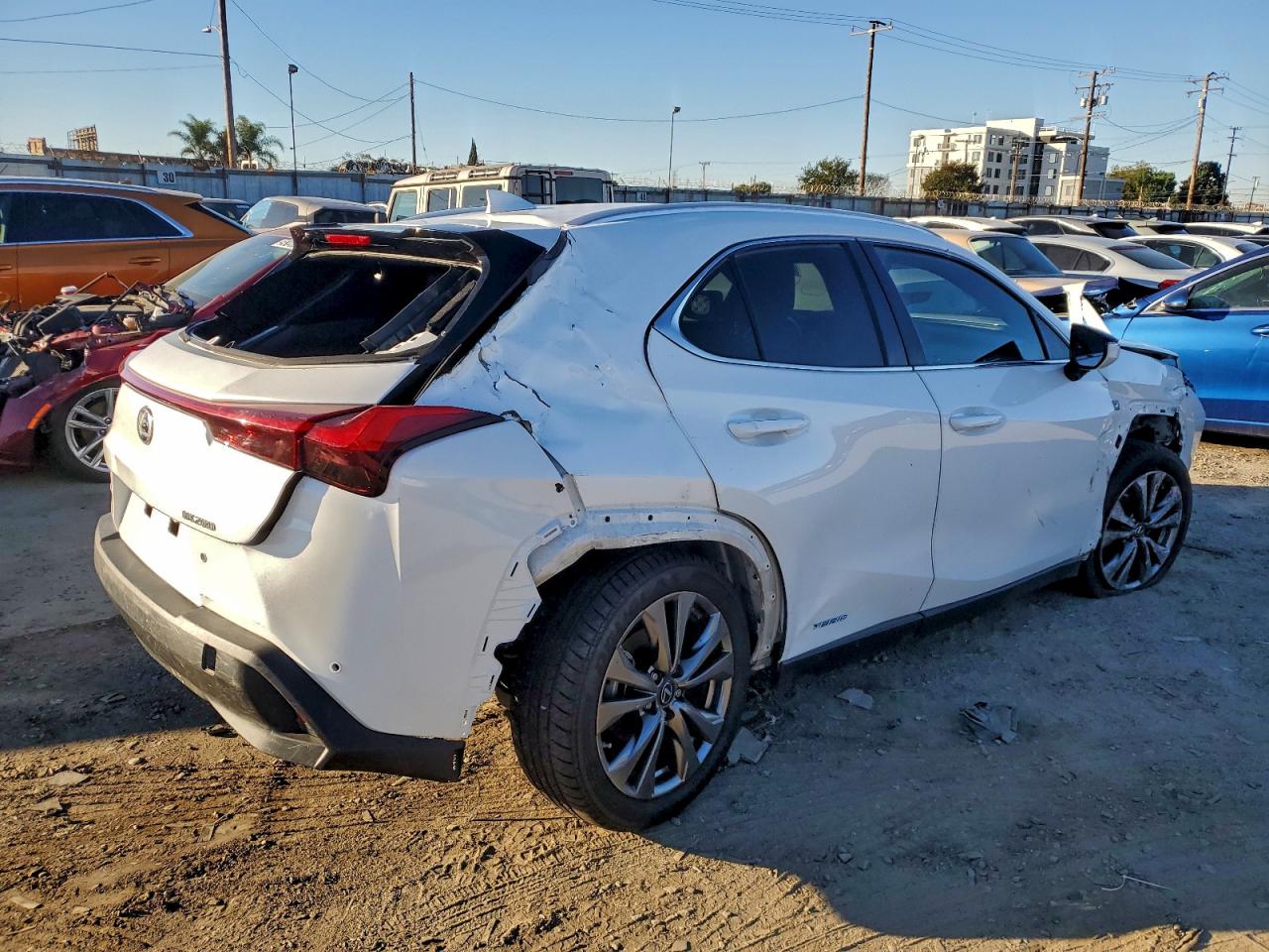 Lexus Ux 250h Image 3