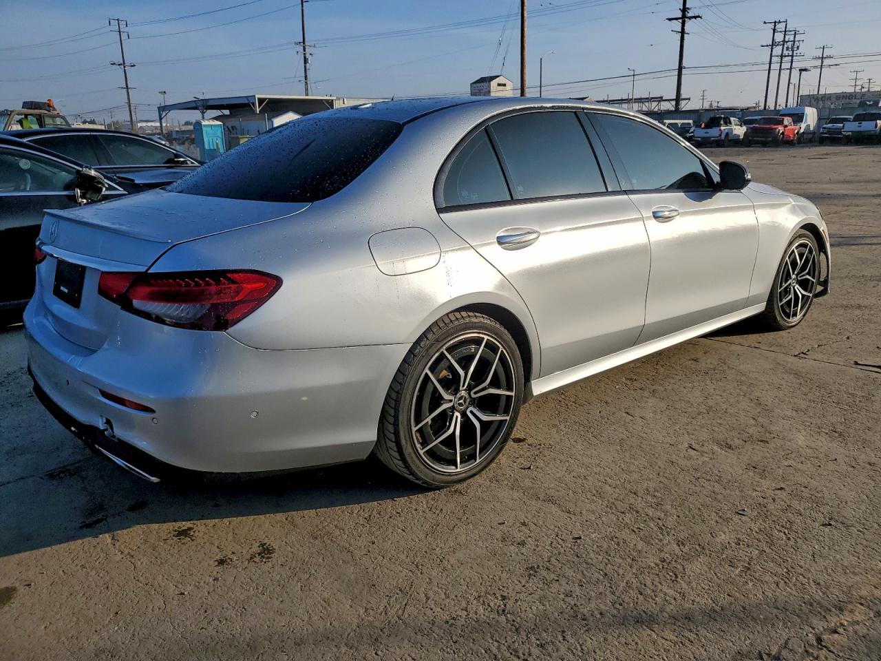 Mercedes-Benz E-Class 350 Image 2