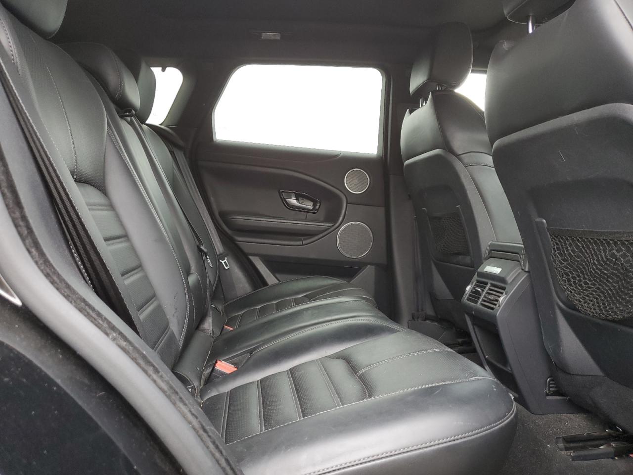 Land Rover Range Rover Hse Dynamic Image 13