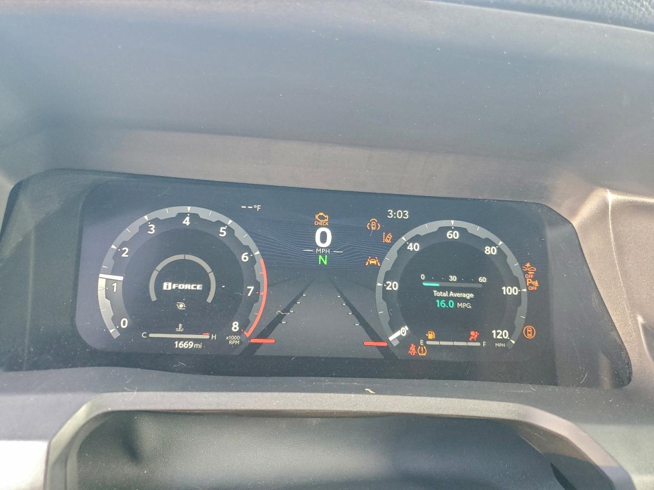 Toyota Tacoma Double Cab Image 8