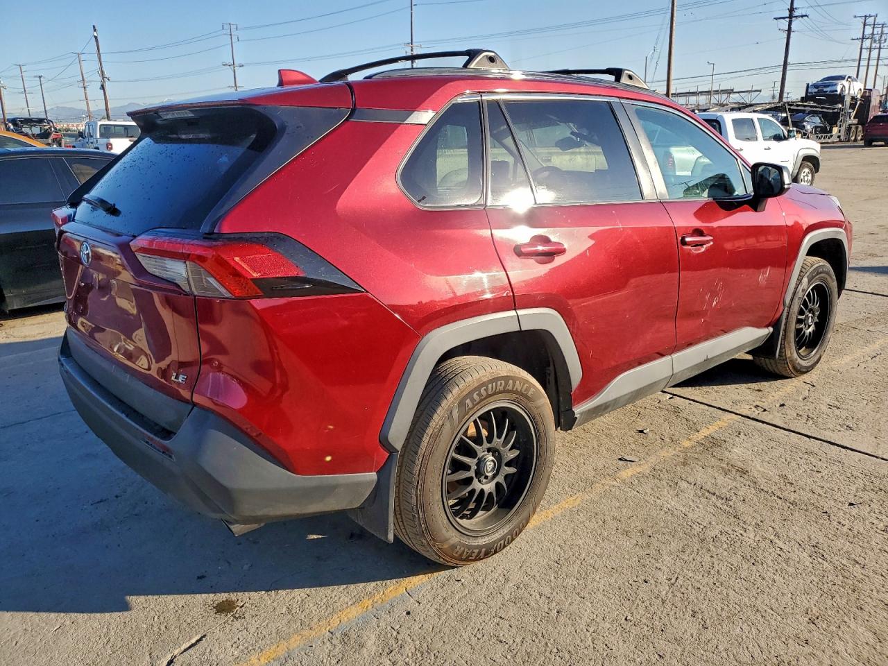 Toyota RAV4 Le Image 13